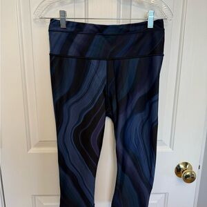 Athleta Accelerate Geode Crop Leggings